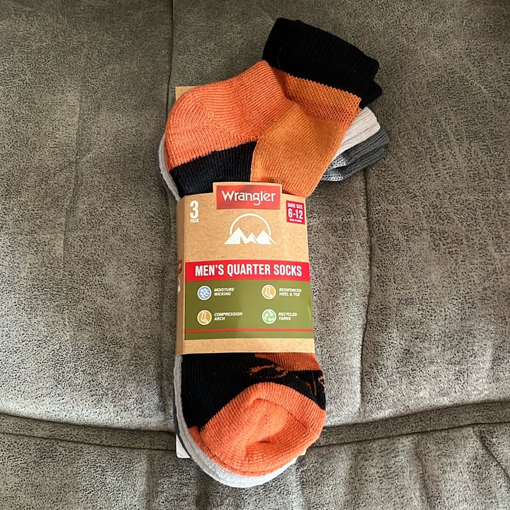Wrangler 3 pack Men’s Quarter Socks New in Package